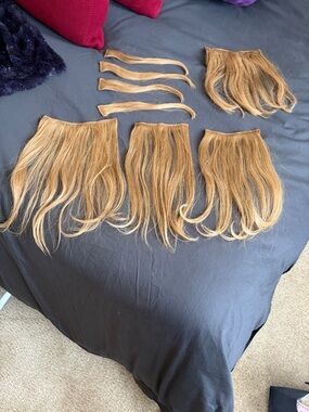 Golden Blonde 8 piece Clip-In Hair Extensions Set - Women Hair
